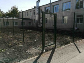 3D заборы для школы 15 метров фото в Ашукино